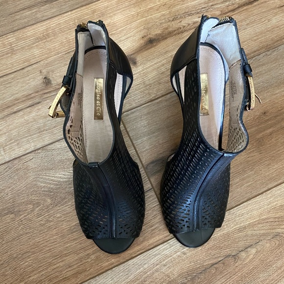 Louise et Cie Shoes, Sz 9 - Picture 3 of 4
